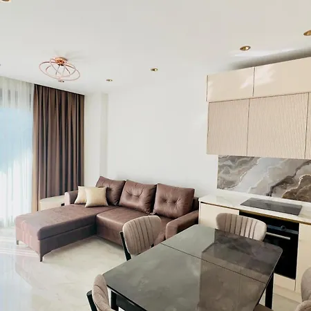 Liga6768 посуточная аренда 2-комнатной квартиры в комплексе со зоной 150 м от пляжа, тосмур アパート