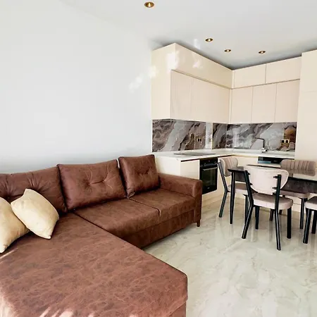 Apartment Liga6768 посуточная аренда 2-комнатной квартиры в комплексе со зоной 150 м от пляжа, тосмур *