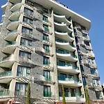 Apartmán 6768 посуточная аренда 2-комнатной квартиры в комплексе со зоной 150 м от пляжа, тосмур Alanya